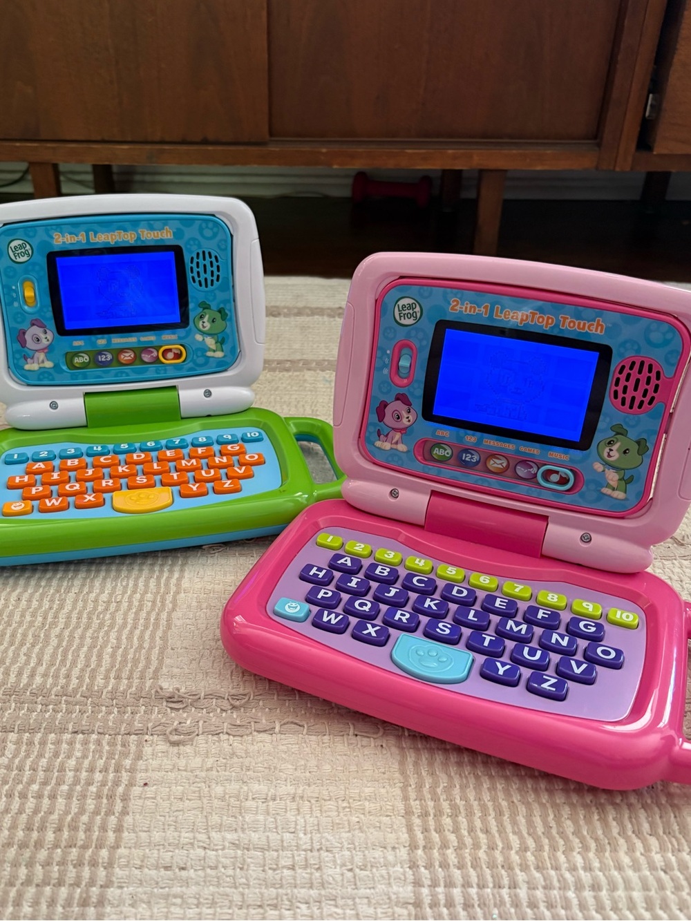 LeapFrog 2-in-1 LeapTop Touch Laptop Toddler Toys set of 2, pink and blue - Picture 3 of 7